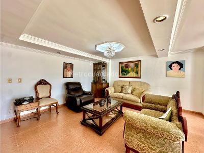 Apartamento de 3 alcobas en venta en Las Acacias, Medellín, 167 m² · foto 15 de 18