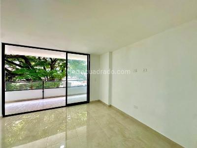 Apartamento de 3 alcobas en venta en Laureles, Medellín, 133 m² · foto 3 de 20