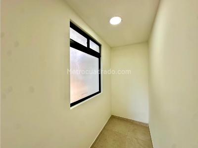 Apartamento de 3 alcobas en venta en Laureles, Medellín, 133 m² · foto 4 de 20