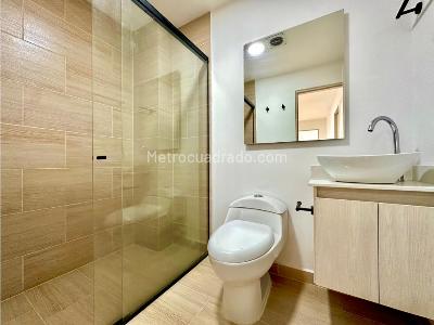 Apartamento de 3 alcobas en venta en Laureles, Medellín, 133 m² · foto 19 de 20