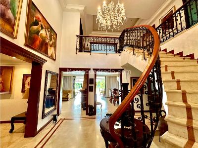 Casa de 4 alcobas en venta en El Poblado, Medellín, 995 m² · foto 5 de 20