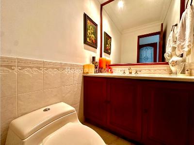 Casa de 4 alcobas en venta en El Poblado, Medellín, 995 m² · foto 8 de 20