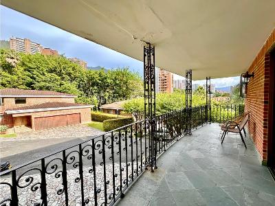 Casa de 4 alcobas en venta en El Poblado, Medellín, 995 m² · foto 20 de 20