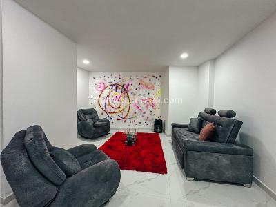 Casa de 3 alcobas en venta en El Poblado, Medellín, 260 m² · foto 8 de 20