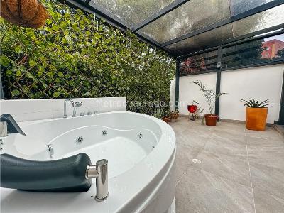 Casa de 3 alcobas en venta en El Poblado, Medellín, 260 m² · foto 11 de 20