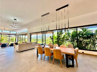 Casa de 5 alcobas en venta en El Poblado, Medellín, 760 m² · foto 13 de 20