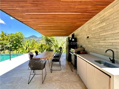 Casa de 5 alcobas en venta en El Poblado, Medellín, 760 m² · foto 4 de 20
