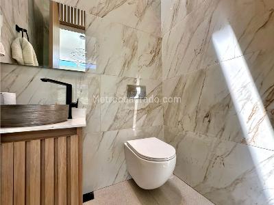 Casa de 5 alcobas en venta en El Poblado, Medellín, 760 m² · foto 8 de 20