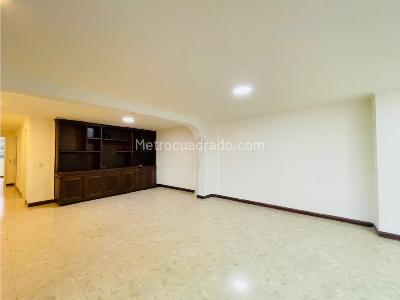 Apartamento de 4 alcobas en venta en El Poblado, Medellín, 170 m² · foto 3 de 20