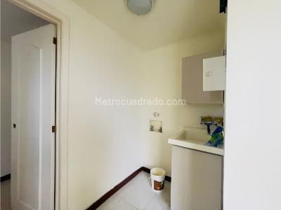 Apartamento de 4 alcobas en venta en El Poblado, Medellín, 170 m² · foto 4 de 20