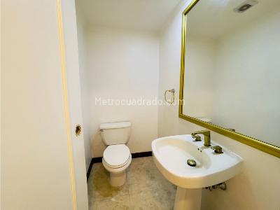 Apartamento de 4 alcobas en venta en El Poblado, Medellín, 170 m² · foto 8 de 20