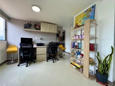 Apartamento en venta en Itagui, Medellín · foto 5 de 20
