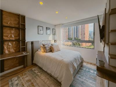 Apartamento de 3 alcobas en venta en El Poblado, Medellín, 224 m² · foto 18 de 20