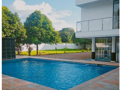 Casa de 5 alcobas en venta en La Llanerita, Villavicencio, 1300 m² · foto 3 de 20
