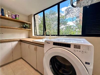 Apartamento de 2 alcobas en venta en El Poblado, Medellín, 208 m² · foto 14 de 20