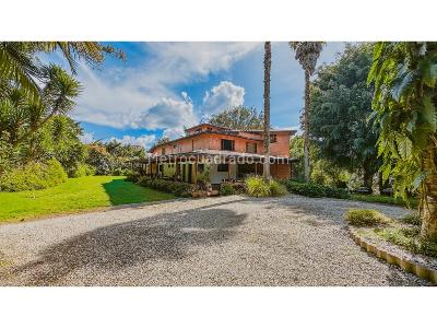 Casa de 5 alcobas en venta en Rionegro, Rionegro · foto 2 de 20