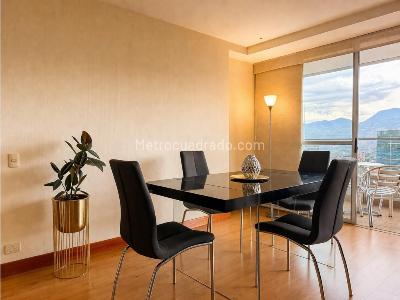 Apartaestudio en arriendo en El Poblado, Medellín · foto 10 de 12