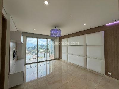 Casa de 4 alcobas en arriendo en Las Palmas, Medellín, 612 m² · foto 10 de 16
