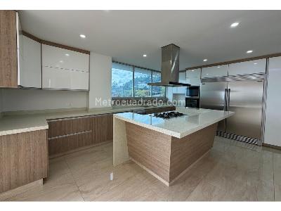 Casa de 4 alcobas en arriendo en Las Palmas, Medellín, 612 m² · foto 16 de 16