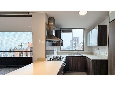 Apartamento de 3 alcobas en venta en Castropol, Medellín, 137 m² · foto 19 de 20