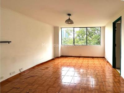 Apartamento de 3 alcobas en venta en El Poblado, Medellín, 135 m² · foto 2 de 20