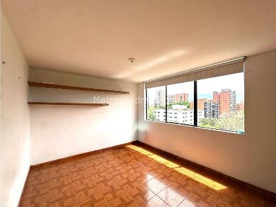 Apartamento de 3 alcobas en venta en El Poblado, Medellín, 135 m² · foto 3 de 20