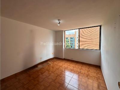 Apartamento de 3 alcobas en venta en El Poblado, Medellín, 135 m² · foto 8 de 20