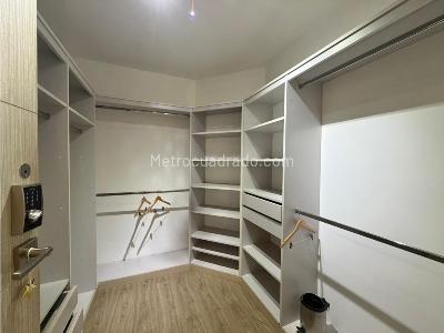 Apartamento en arriendo en Poblado, Medellín · foto 6 de 20