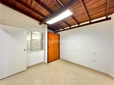 Casa de 4 alcobas en venta en Colombia, Medellín, 200 m² · foto 11 de 20