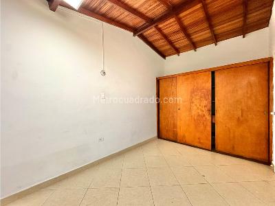 Casa de 4 alcobas en venta en Colombia, Medellín, 200 m² · foto 17 de 20