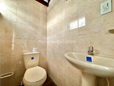 Casa de 4 alcobas en venta en Colombia, Medellín, 200 m² · foto 19 de 20