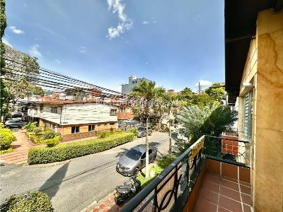Casa de 4 alcobas en venta en Colombia, Medellín, 200 m² · foto 3 de 20