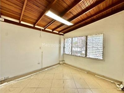 Casa de 4 alcobas en venta en Colombia, Medellín, 200 m² · foto 4 de 20