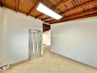 Casa de 4 alcobas en venta en Colombia, Medellín, 200 m² · foto 8 de 20