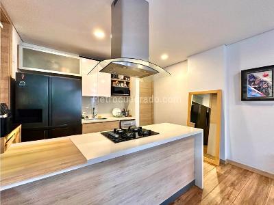 Apartaestudio en venta en Escoberos, Envigado, 78 m² · foto 3 de 20