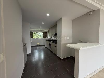 Apartamento de 3 alcobas en venta en Las Palmas, Medellín, 155 m² · foto 11 de 20
