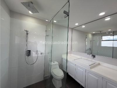 Apartamento de 3 alcobas en venta en Las Palmas, Medellín, 155 m² · foto 19 de 20