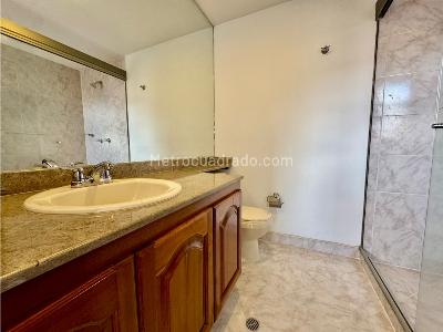 Apartamento de 3 alcobas en venta en Las Palmas, Medellín, 159 m² · foto 12 de 17