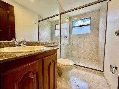 Apartamento de 3 alcobas en venta en Las Palmas, Medellín, 159 m² · foto 4 de 17