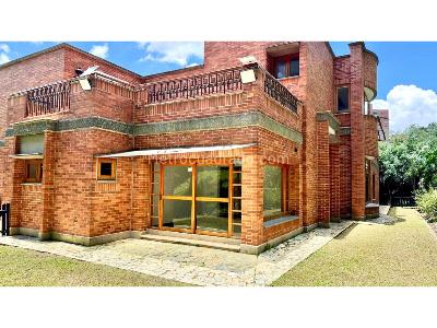Casa de 3 alcobas en venta en La Calera, Medellín, 1520 m² · foto 2 de 20