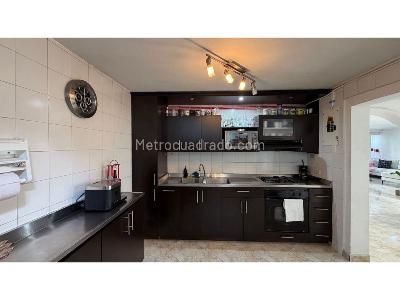 Casa de 4 alcobas en venta en Laureles, Medellín, 235 m² · foto 11 de 20