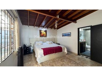 Casa de 4 alcobas en venta en Laureles, Medellín, 235 m² · foto 5 de 20