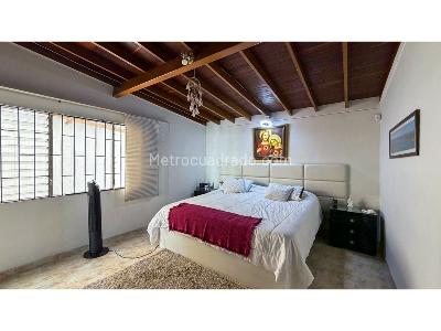 Casa de 4 alcobas en venta en Laureles, Medellín, 235 m² · foto 7 de 20