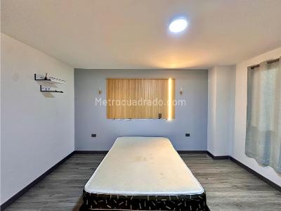Apartamento de 4 alcobas en venta en Laureles, Medellín, 158 m² · foto 16 de 20
