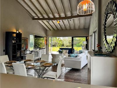 Casa de 4 alcobas en venta en Llanogrande, Rionegro, 1675 m² · foto 2 de 20