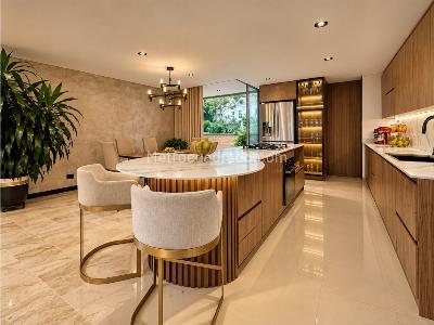 Apartamento de 3 alcobas en venta en El Poblado, Medellín, 267 m² · foto 2 de 20