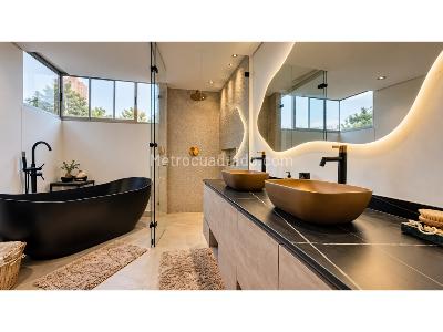Apartamento de 3 alcobas en venta en El Poblado, Medellín, 267 m² · foto 17 de 20