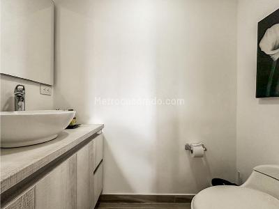 Apartamento de 4 alcobas en venta en El Poblado, Medellín, 241 m² · foto 7 de 20