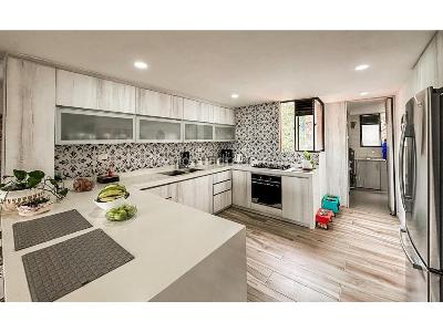 Apartamento de 4 alcobas en venta en El Poblado, Medellín, 241 m² · foto 10 de 20