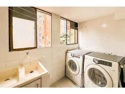 Apartamento de 4 alcobas en venta en El Poblado, Medellín, 241 m² · foto 12 de 20
